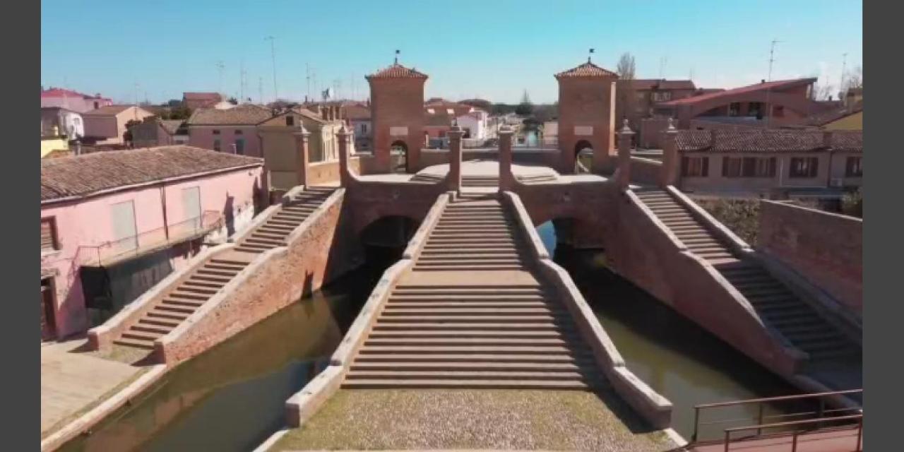 Marina Degli Estensi Floating Resort Лідо-дельї-Естензі Екстер'єр фото
